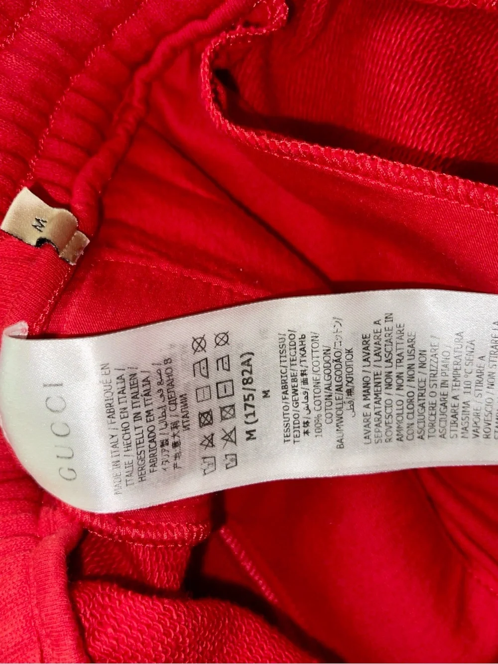 Men’s Authentic Gucci Shorts Red Size Medium